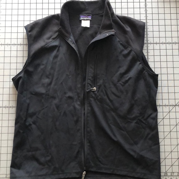 Patagonia Jackets & Blazers - Patagonia XL Black Vest